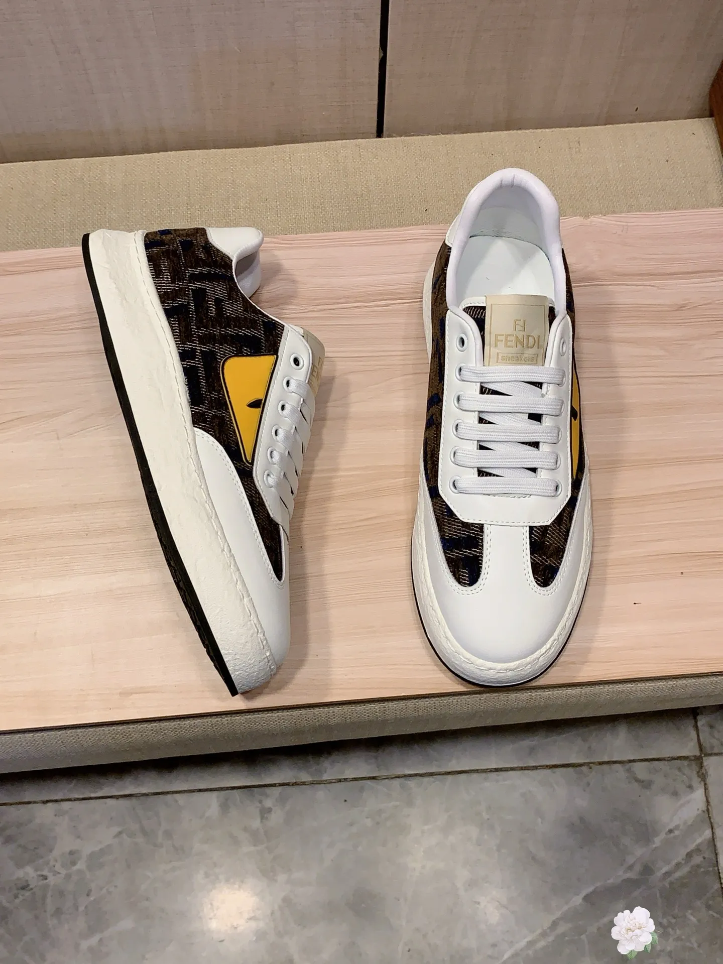 Men's men's shoes 💰420💰💰🎩🎩[Lightning][Lightning] "FENDI*" The latest and most popular casual shoes, top brand [Seduce] luxury ~ purchasing agent, top quality ~. [Strong] The upper is made of imported breathable cowhide with fabric material ➕ Breathable sheepskin feet (•) and fine workmanship. The original stylish and stylish soft rubber wear-resistant and non-slip outsole is light and comfortable on the feet. The real thing looks better when photographed in person. No. 122: code: 38-44, 5️⃣ colors selected